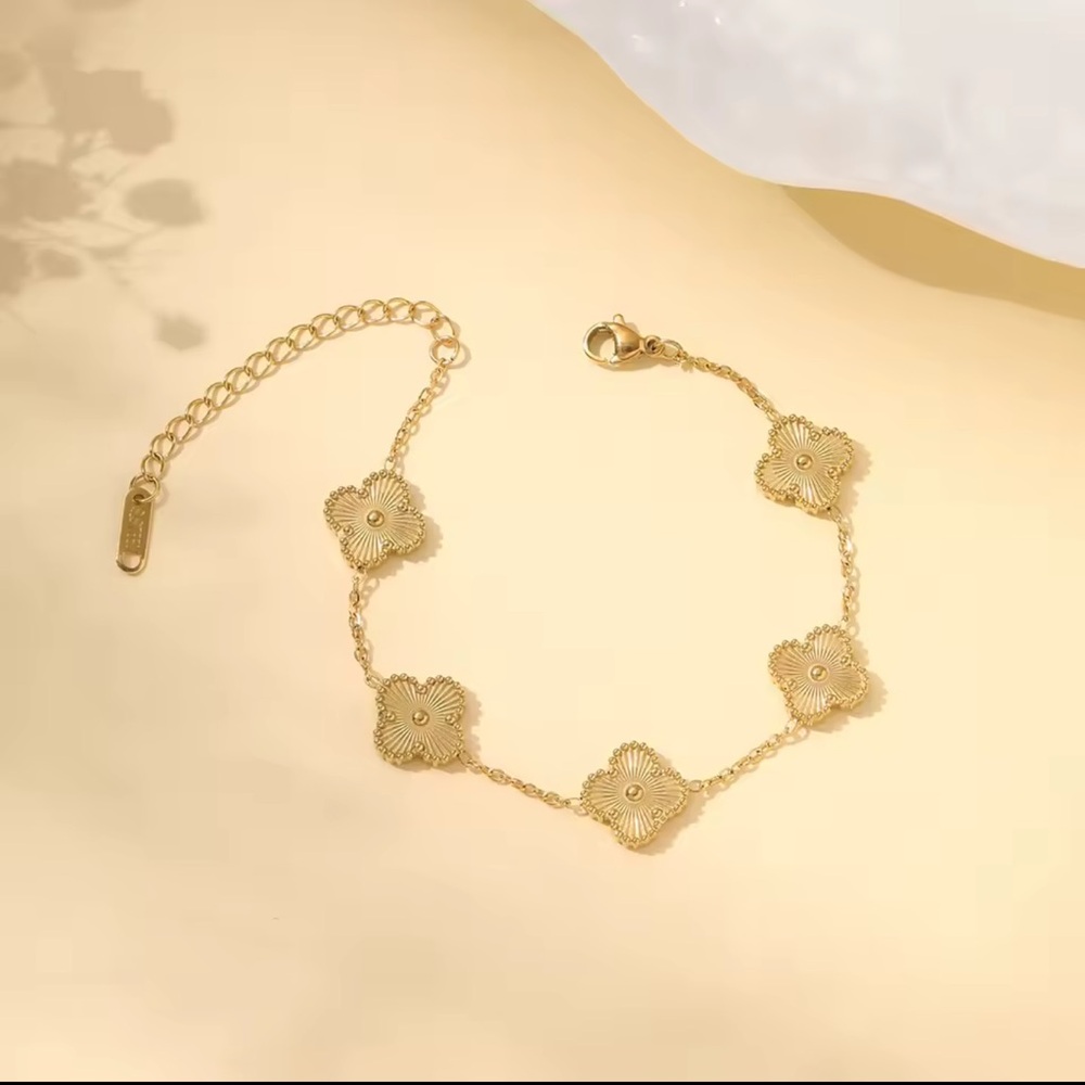 Anthropologie Gold Floral Link Bracelet